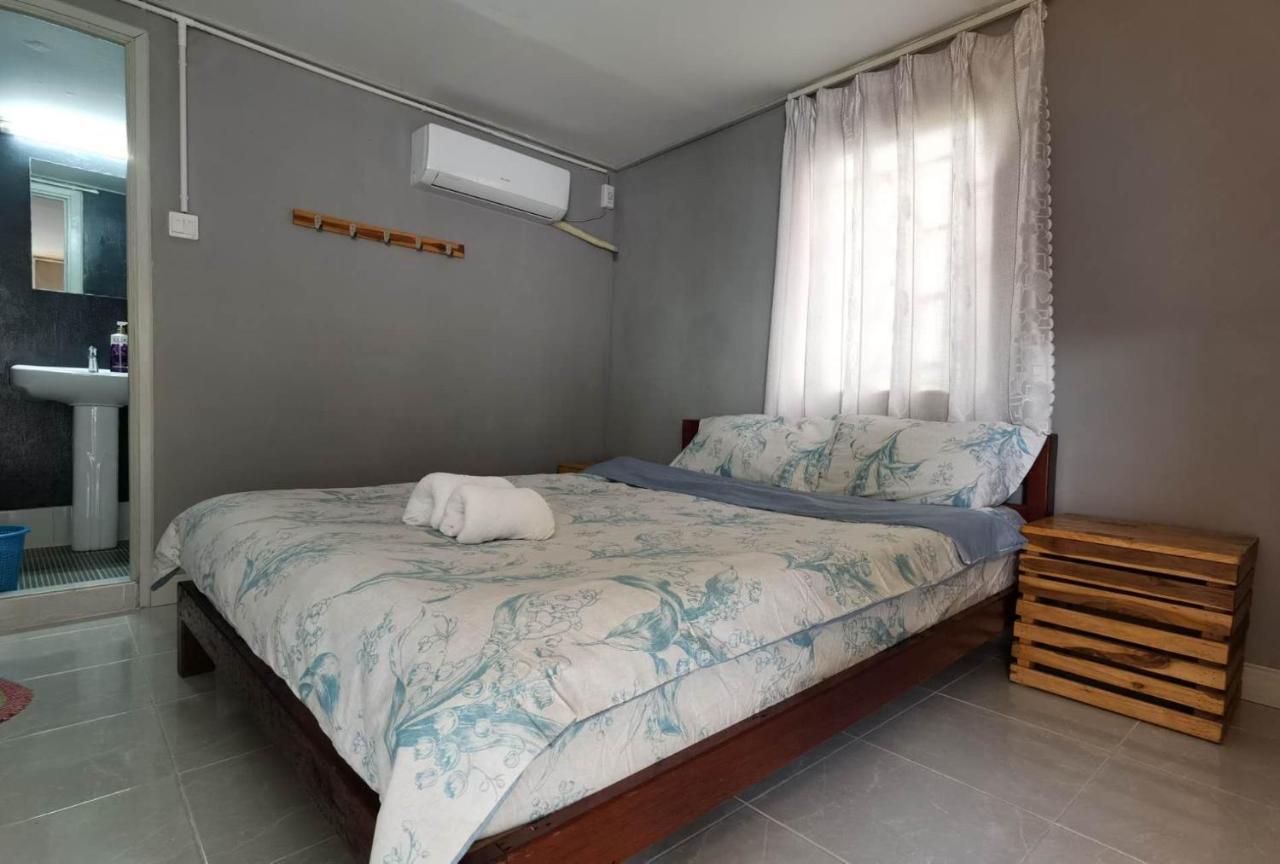 Khonesavane Hostel Luang Prabang Exteriör bild